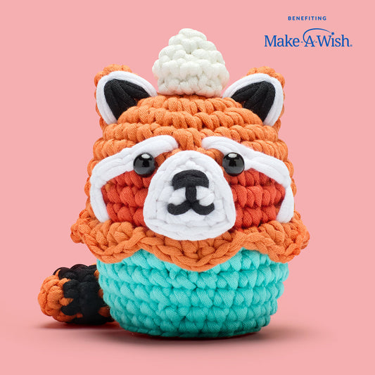 Paige the Red Panda: Cupcake Edition Crochet Kit