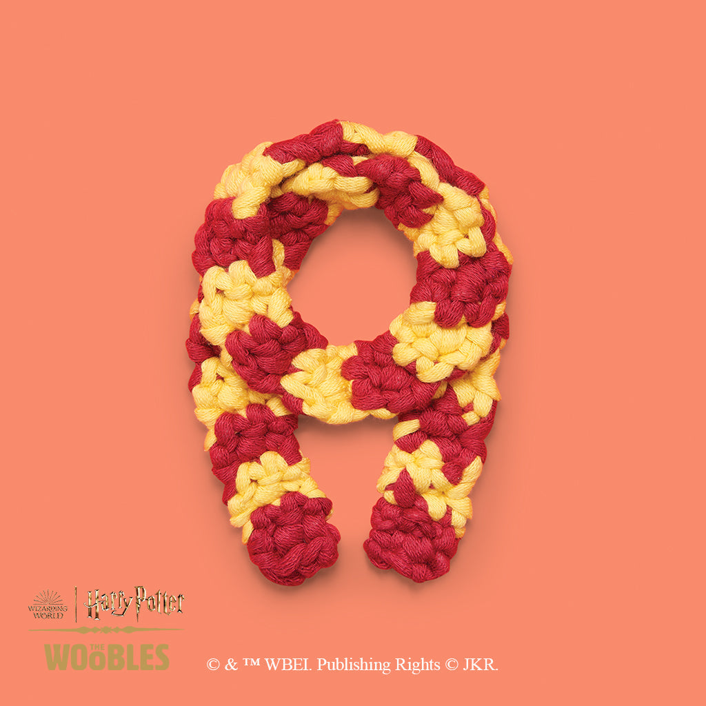 Gryffindor™ Lion and Scarf Bundle